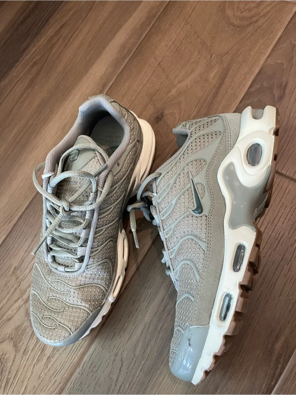 Nike Air Max Plus TN Olive/White with Gum Outsole. Excellent condition